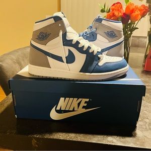 Air Jordan Retro 1 High OG Casual Shoes